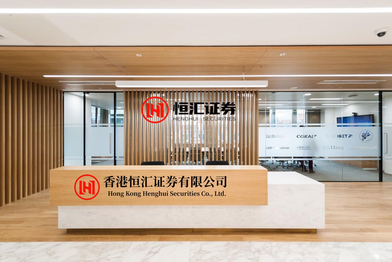 顺应网 追觅俞浩连发三文炮轰小红书：momo匿名机制是“鼓励作恶”
